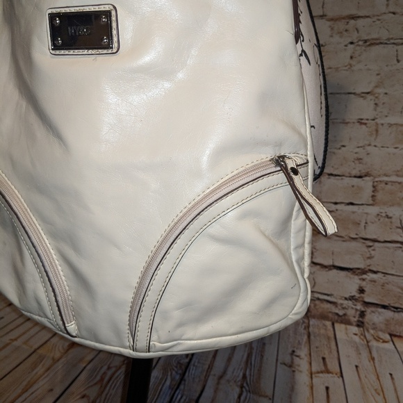 Cream Crossbody Purse - Picture 3 of 8